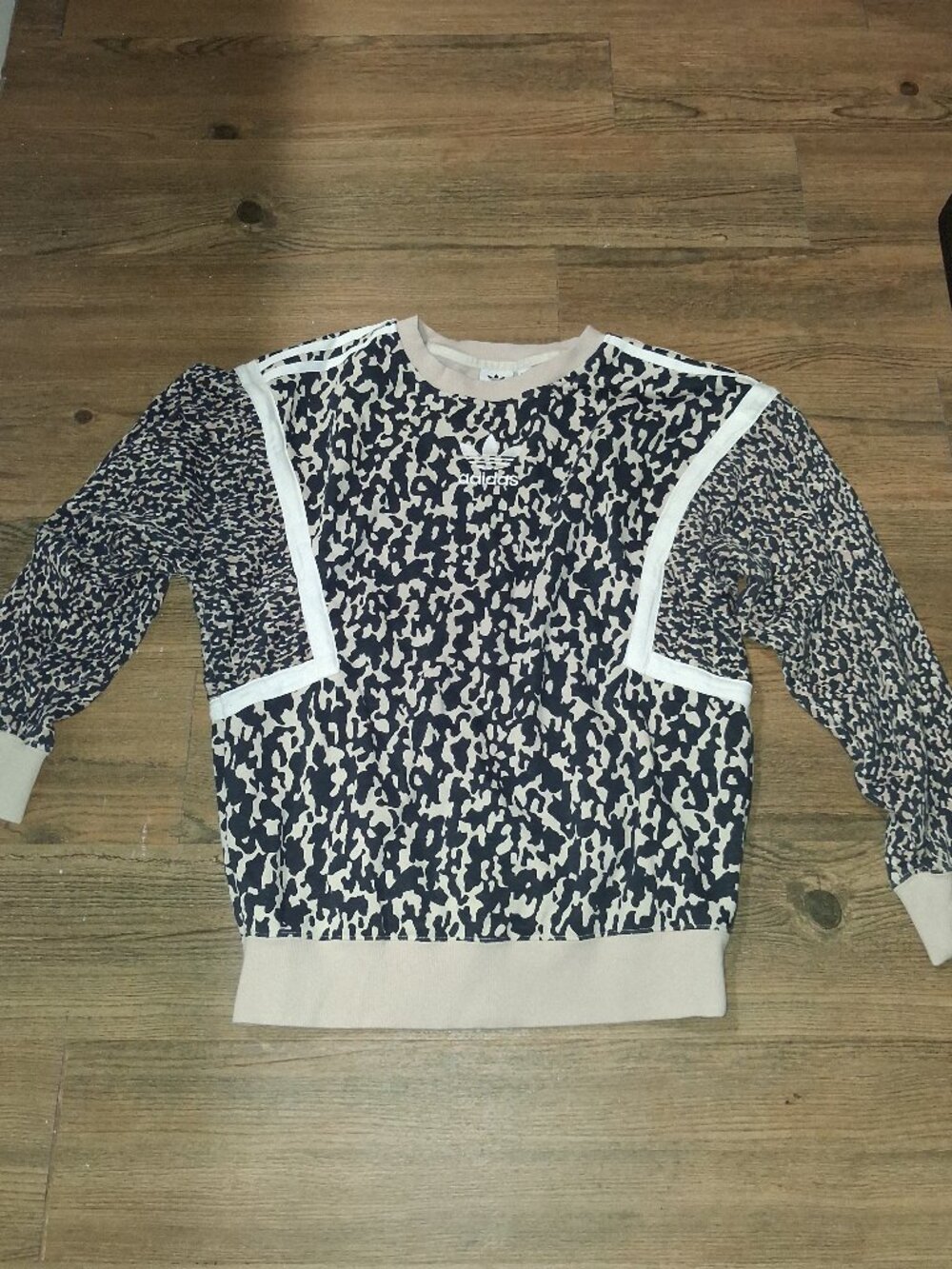 Animal print Adidas sweatshirt
